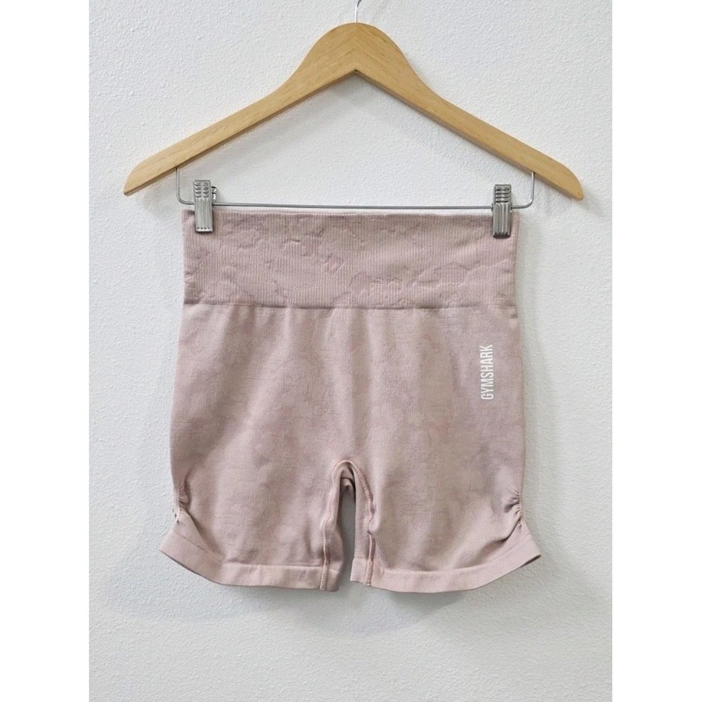 Gymshark Adapt Pink Camo Seamless Shorts Women's Size Medium 4.5" Inseam